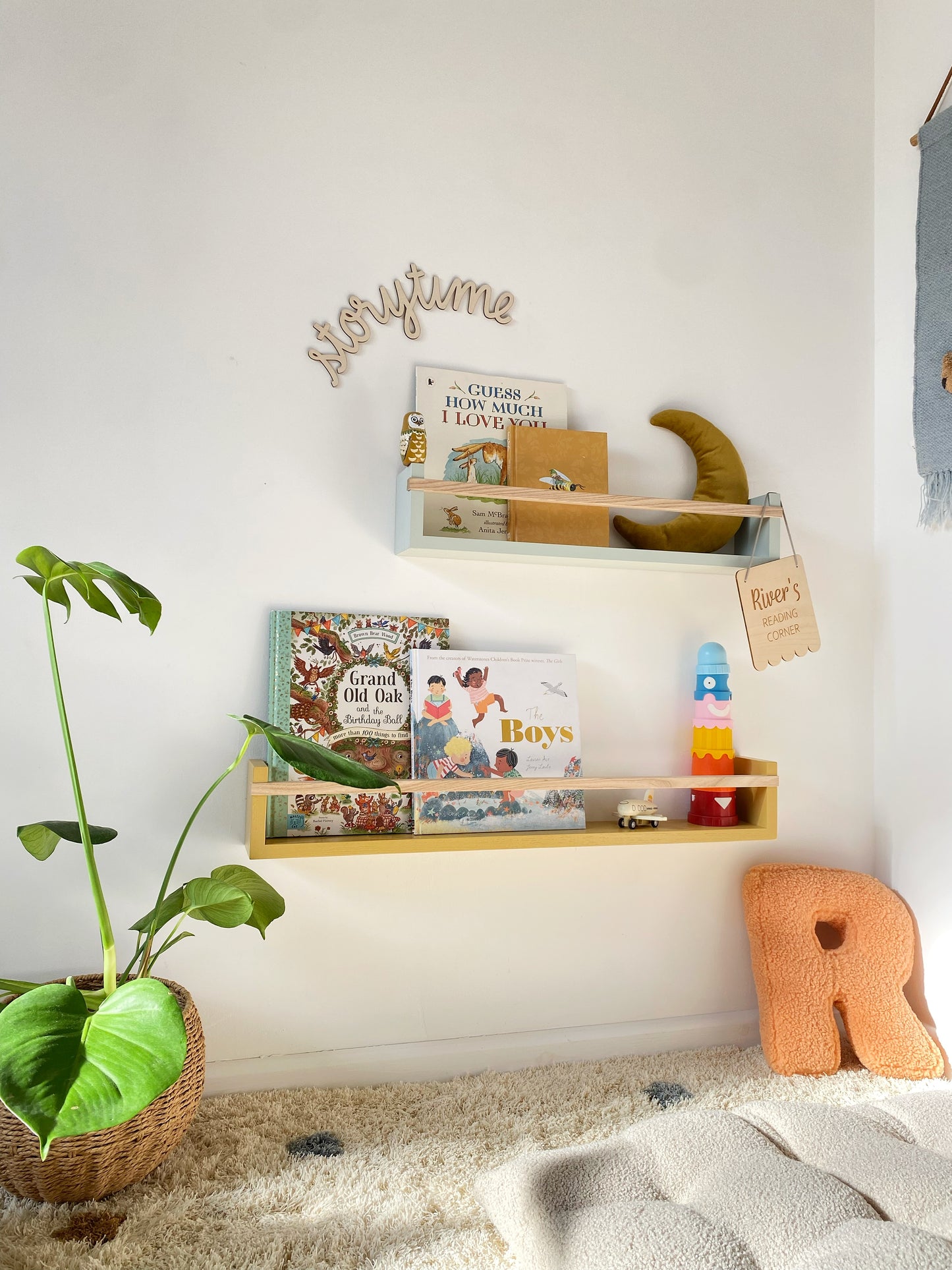 Autumns Corner - The Colour Pop Bookshelf