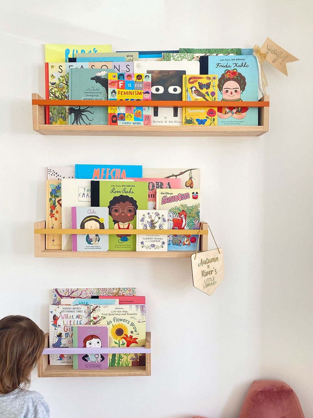 Autumns Corner - The Bookshelf - Autumns Corner