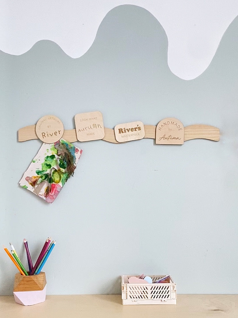 The A.C Magnetic Display Bar