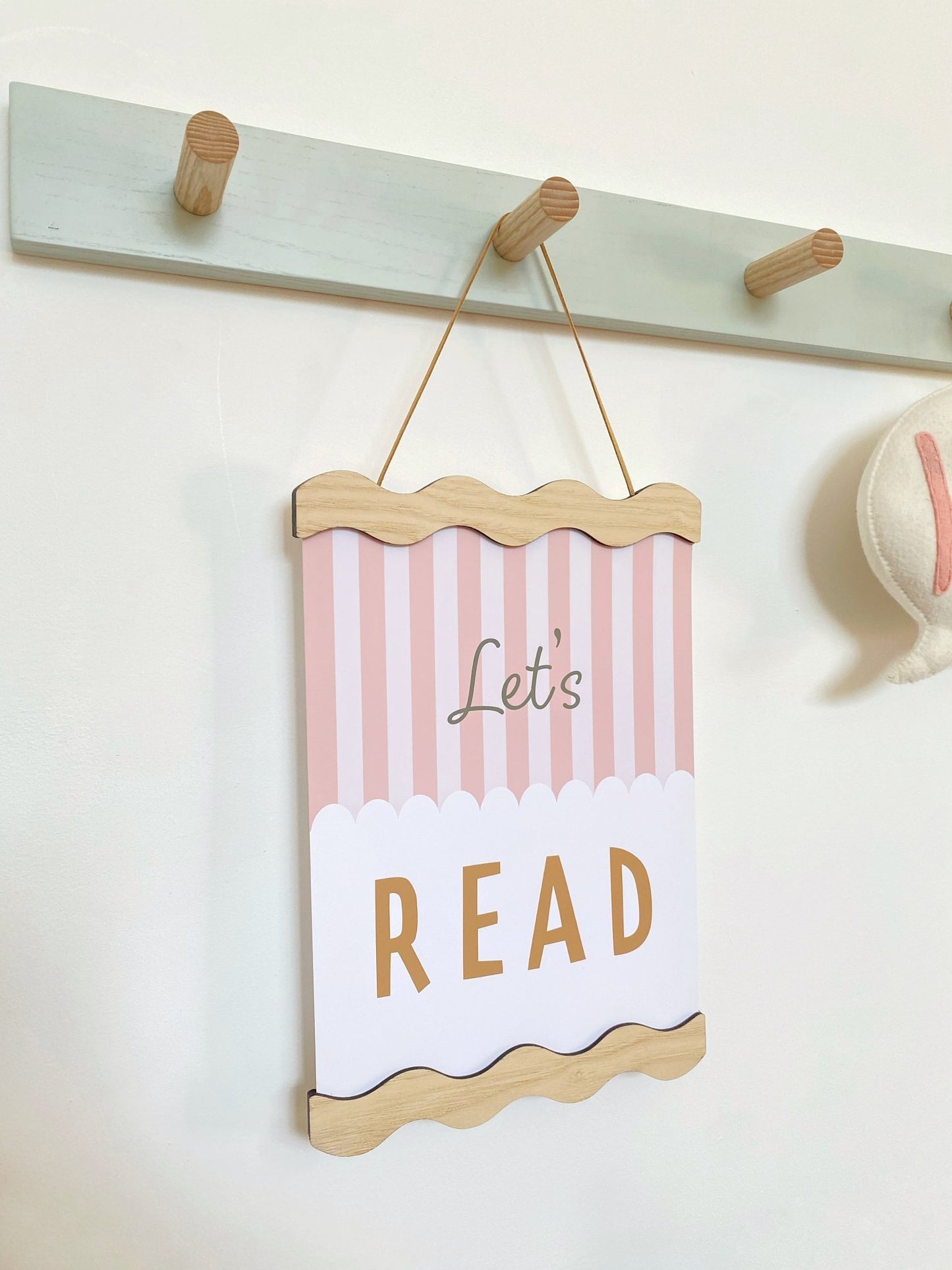Wavy Ash Magnetic Picture Frame - Autumns Corner